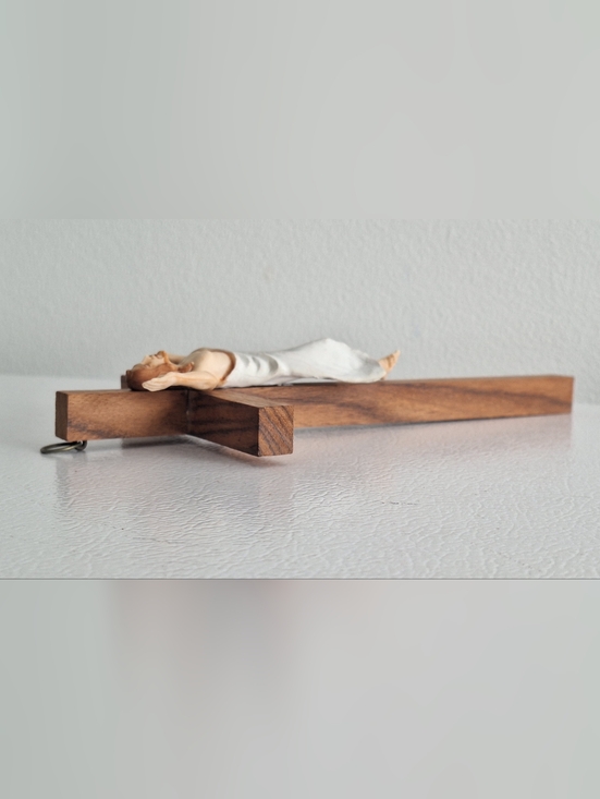 resurrected Jesus - Picture 13 of 13